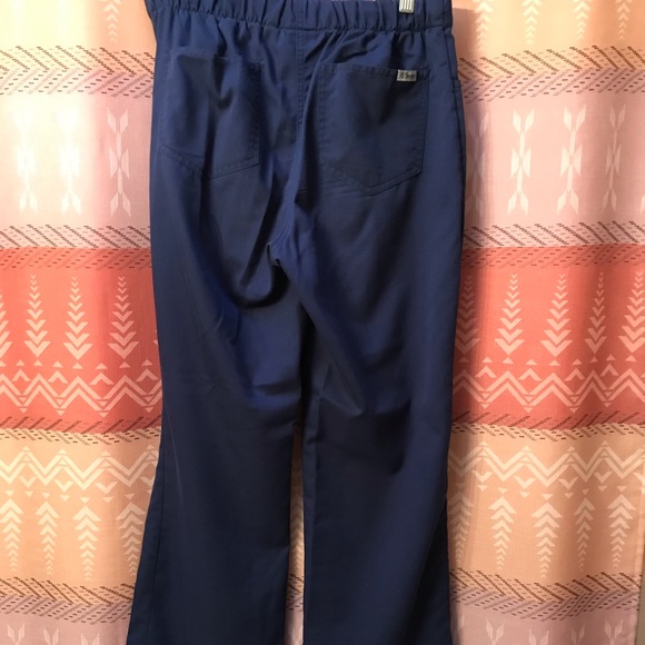 Grey’s Anatomy scrub pants - Picture 2 of 4